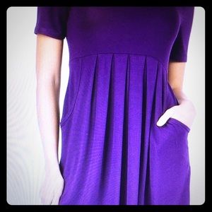 Peko style above knee dress with pockets